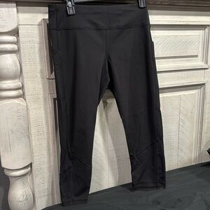 Women’s Lululemon Leggings - Size 12 - 21”